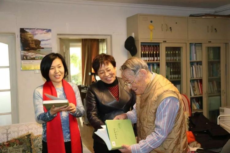微信图片_20180205084720_副本.jpg